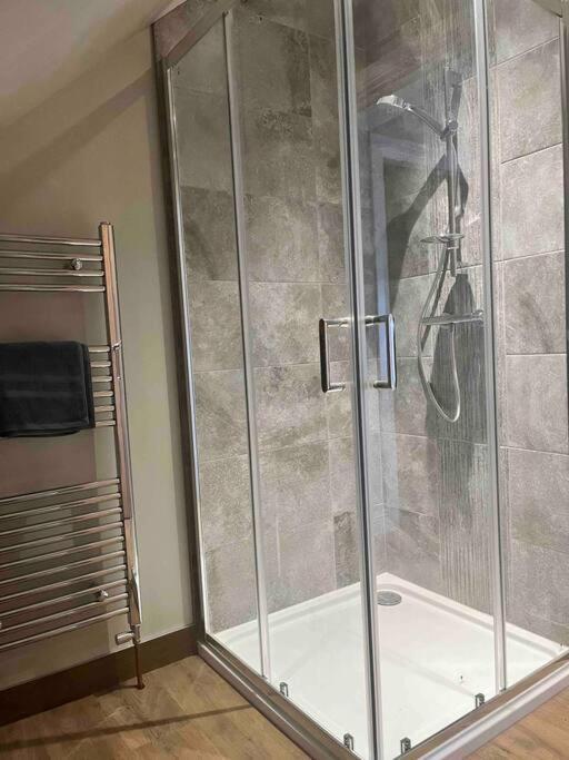 Mid Antrim Modern Apartment Newferry エクステリア 写真